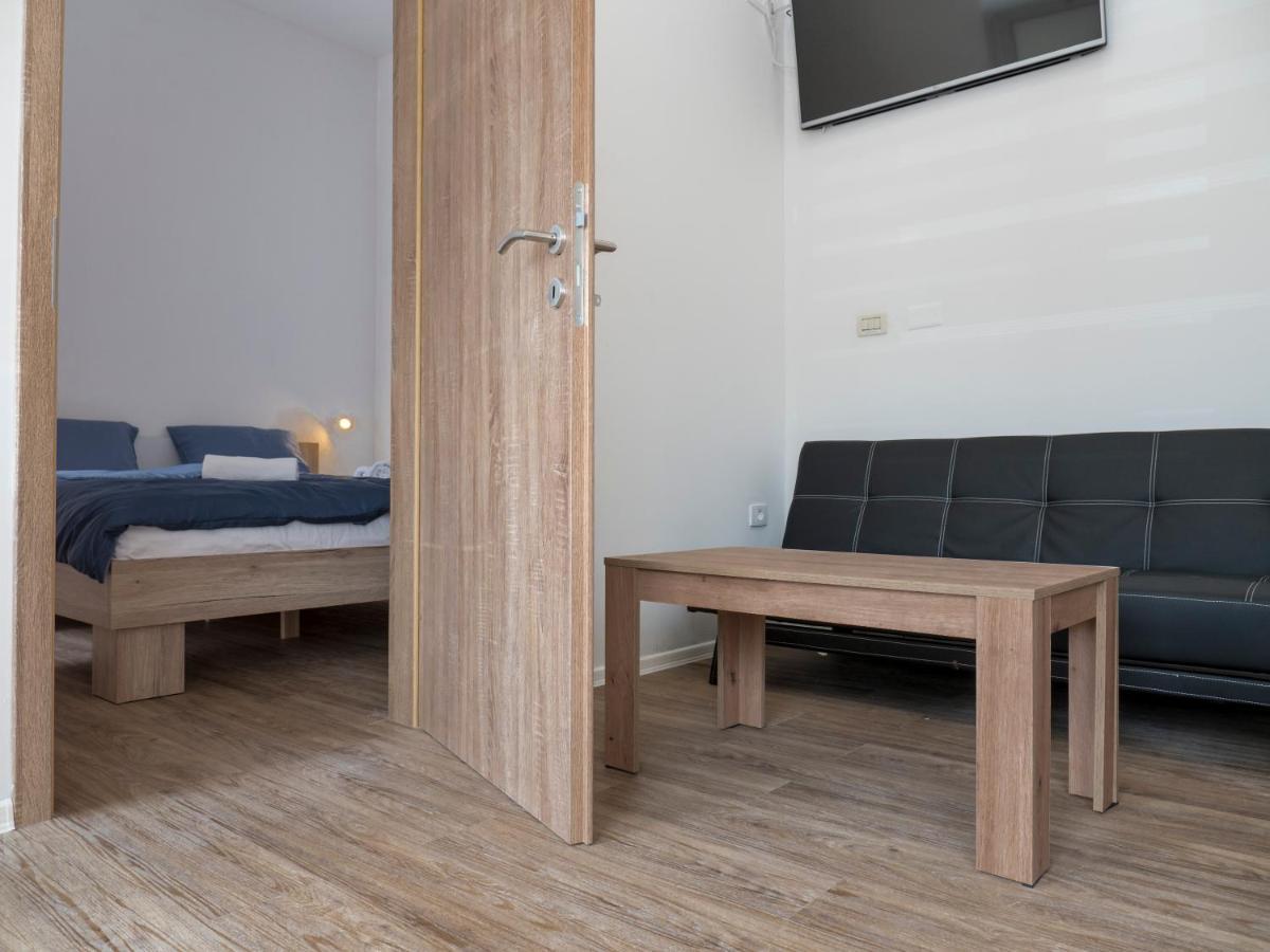 Apartments Aura Deskle Экстерьер фото