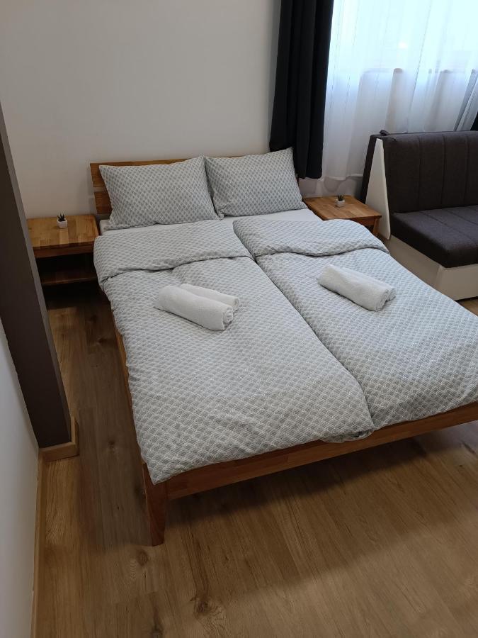 Apartments Aura Deskle Экстерьер фото